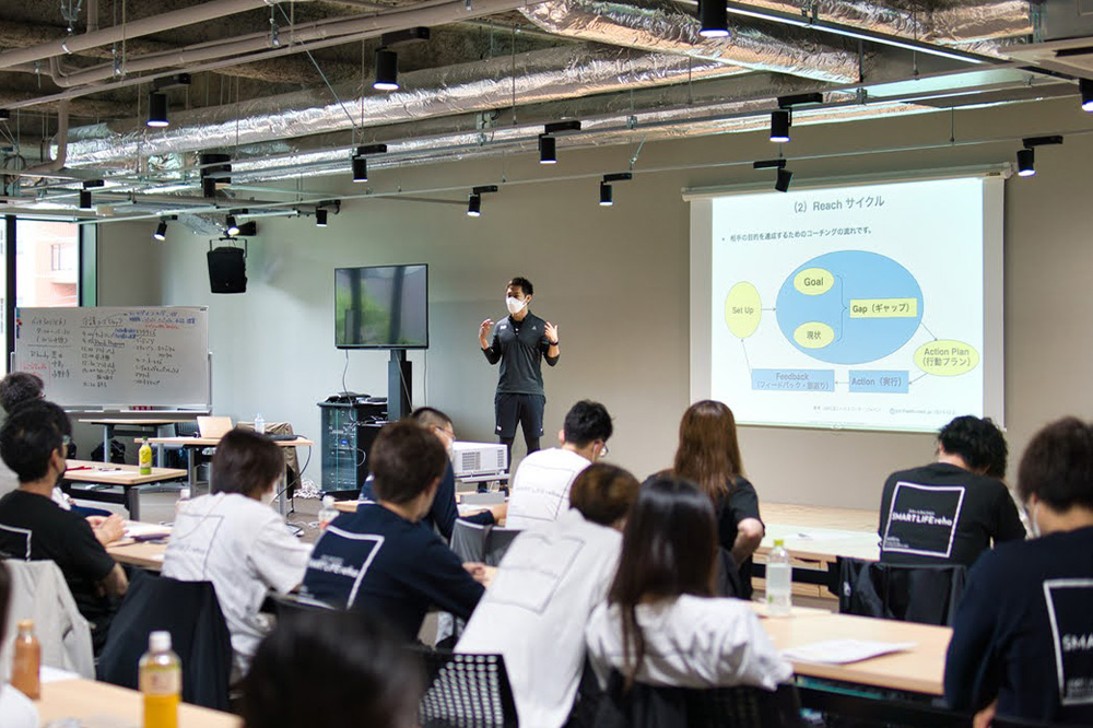 パーソナルジムのスポーツトレーナー（運動指導経験3年以上）