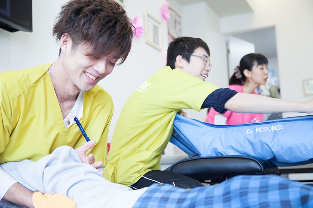 【公式】自立訓練(機能訓練)施設の理学療法士