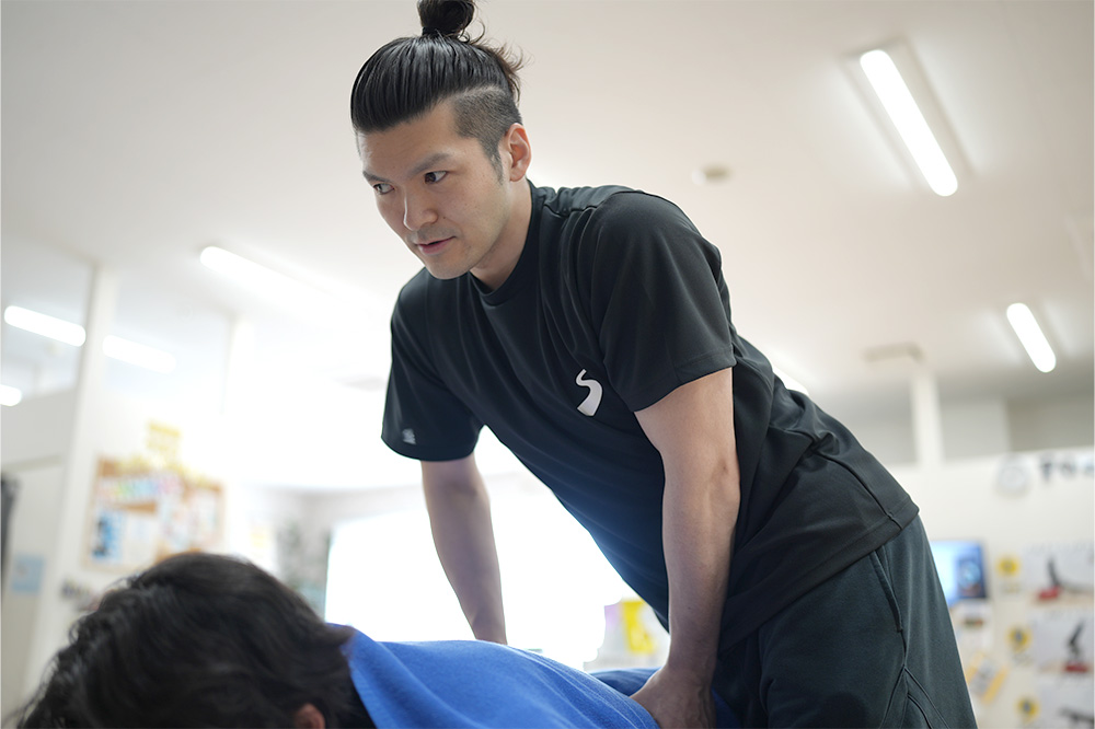 パーソナルジム内のセラピスト（資格不問）